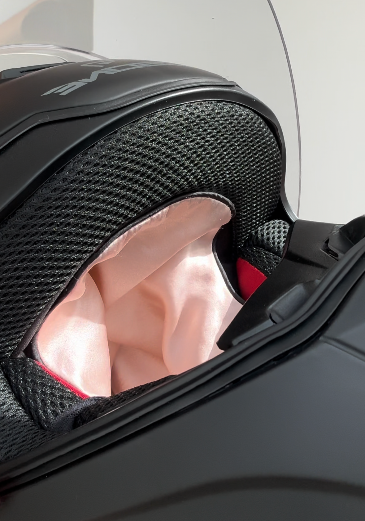 Slim fit silk helmet insert